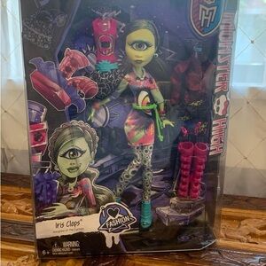 Monster High Iris Clops Doll - Green and Black